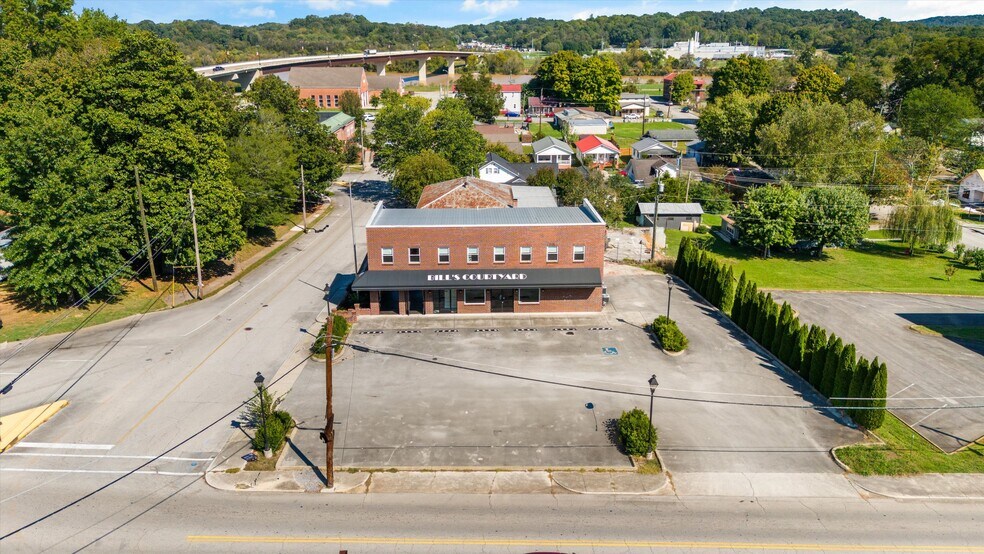 More Photos Of 700 Grove St, Loudon Office For Sale