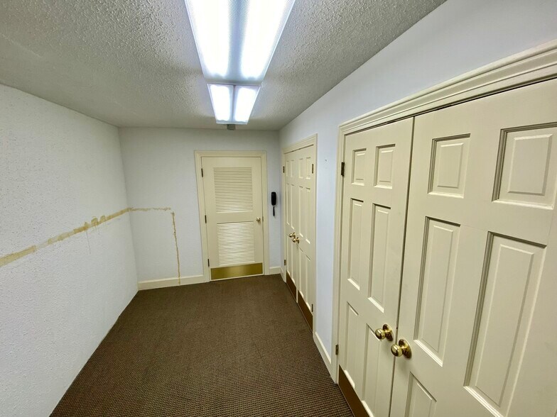 More Photos Of 5053 Main Dr, New Hope Office For Sale