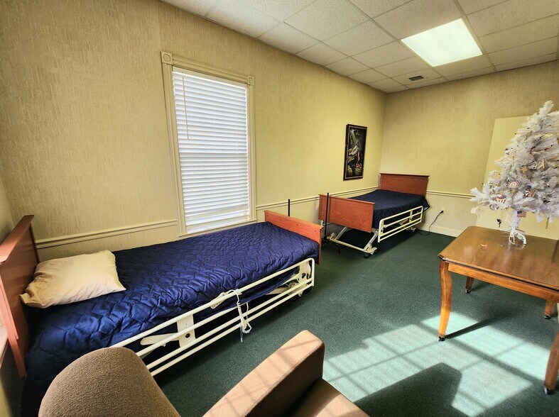 More Photos Of 57 Martin Luther King Dr, Reynolds Medical For Lease