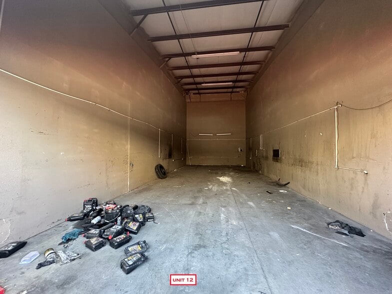 More Photos Of 10881 Santa Fe Ave, Hesperia Warehouse For Lease