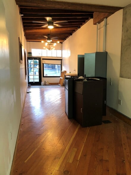 More Photos Of 4140 Telegraph Ave, Oakland Storefront For Lease