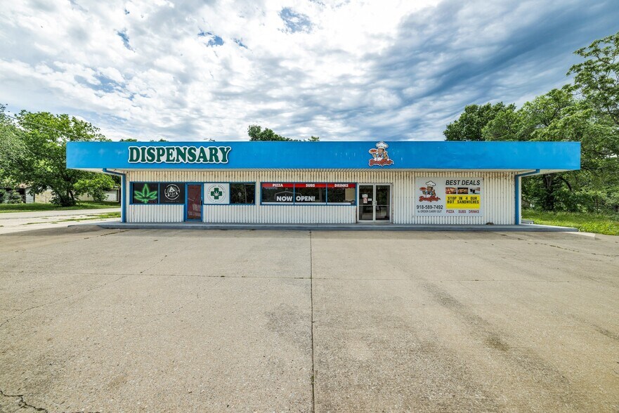 More Photos Of 101 S Main Street, Spavinaw Restaurant For Sale