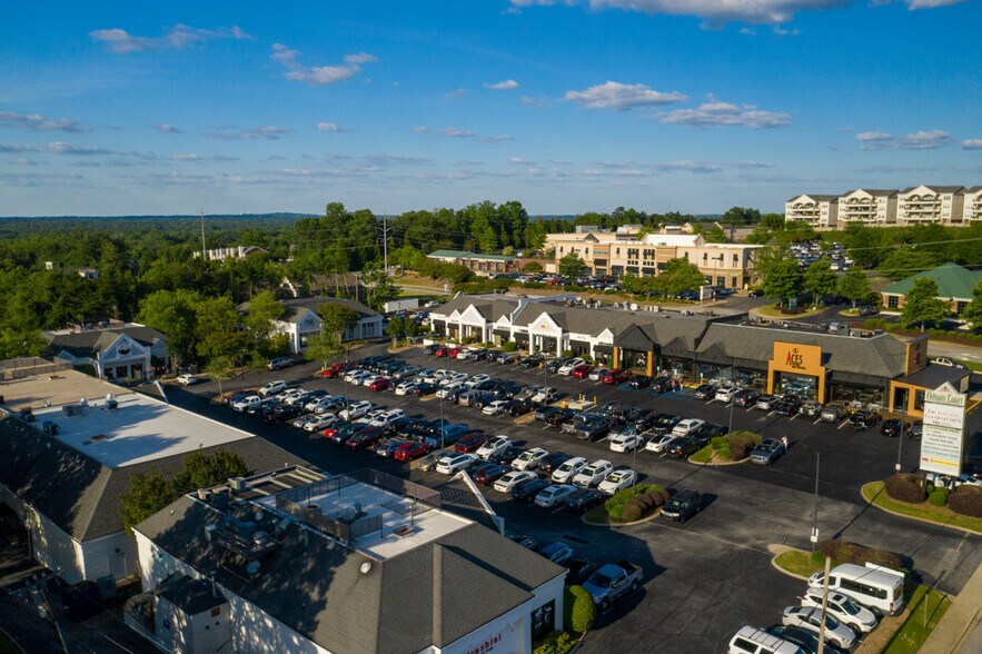 More Photos Of 115-1-115-26 Pelham Rd, Greenville Unknown For Lease