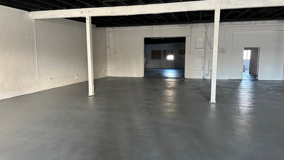 More Photos Of 14708-14726 Arrow Hwy, Baldwin Park Service For Lease