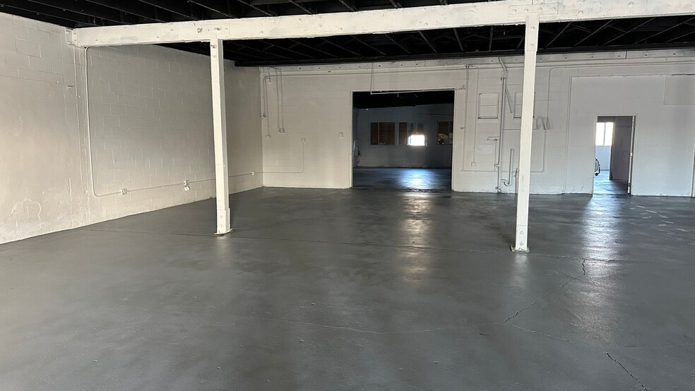 More Photos Of 14708-14726 Arrow Hwy, Baldwin Park Service For Lease