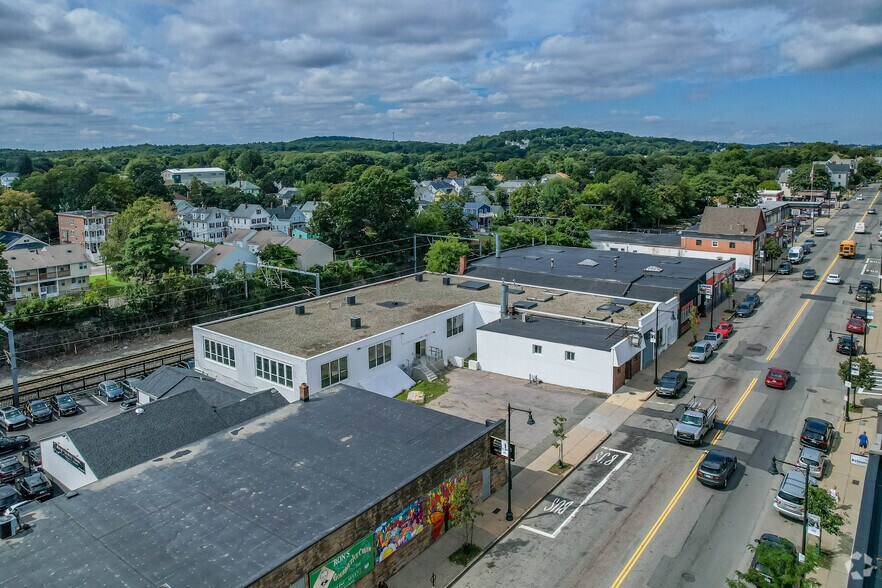 More Photos Of 1217 Hyde Park Ave, Hyde Park Warehouse For Lease