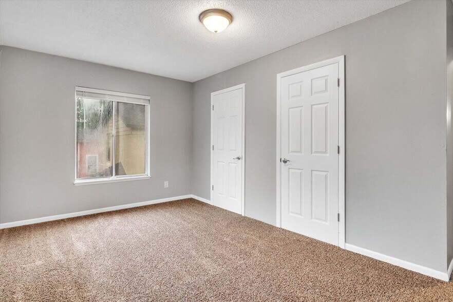 More Photos Of 814-816 W Walnut St, Kalamazoo Apartments For Sale