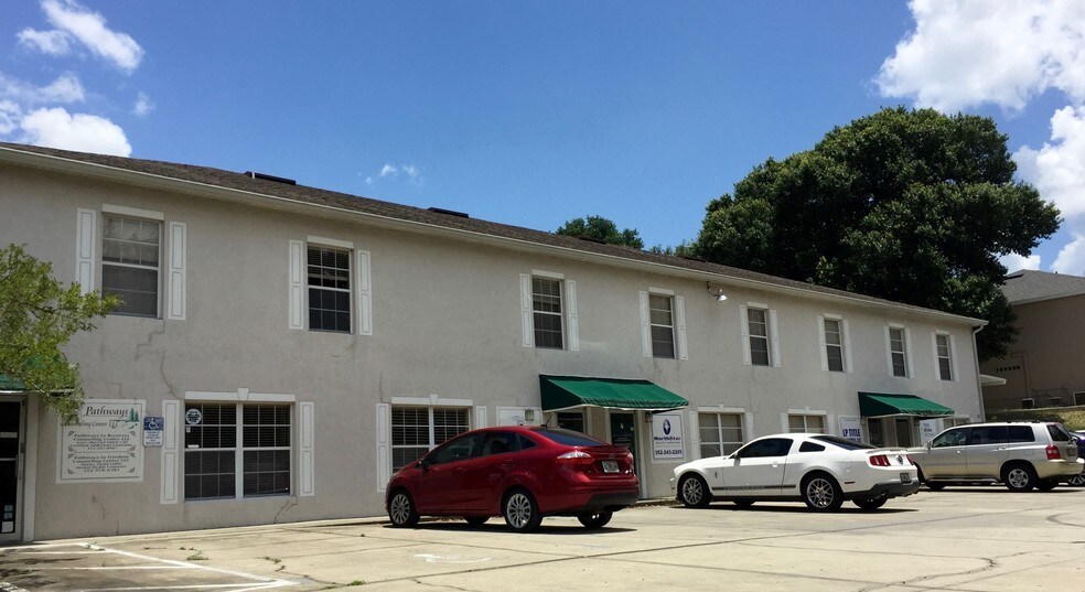 More Photos Of 301 Frontage Rd, Clermont Medical For Lease