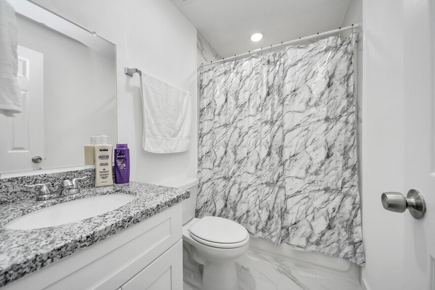 More Photos Of , Houston Multifamily For Sale