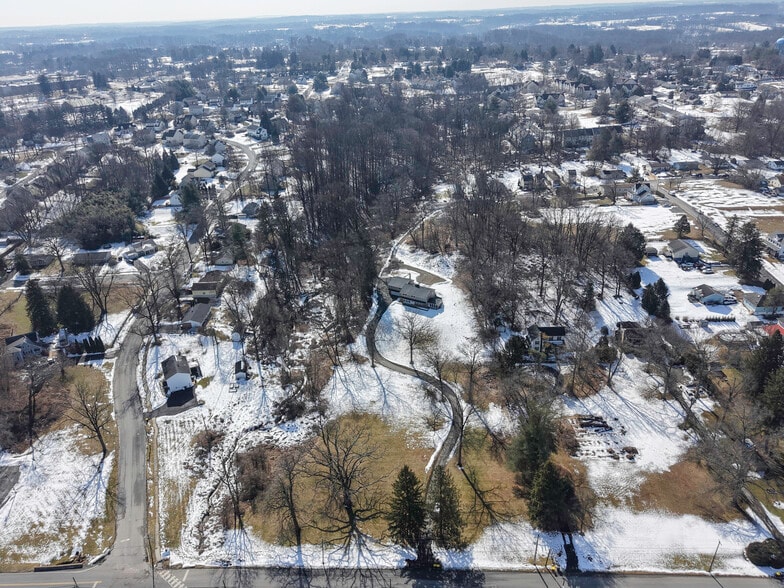 More Photos Of 166 Rosehill Ave, West Grove Multifamily For Sale