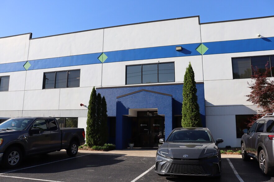 More Photos Of 7463 Bonnyshire Dr, Chattanooga Warehouse For Sale