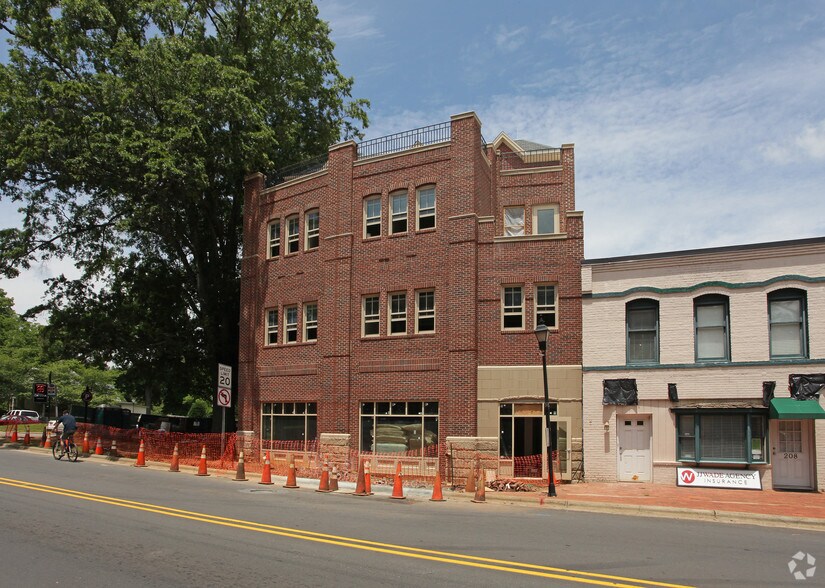 Primary Photo Of 206-212 N Main St, Davidson Office Residential For Lease