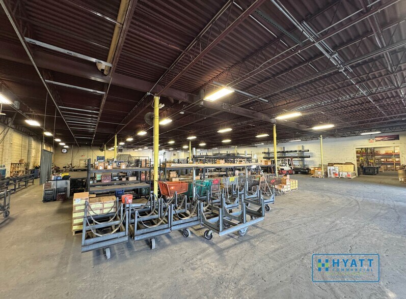 More Photos Of 200 Ritchie Rd, Capitol Heights Warehouse For Sale