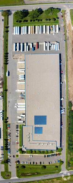 More Photos Of 2501 Rosegate, Roseville Light Distribution For Lease