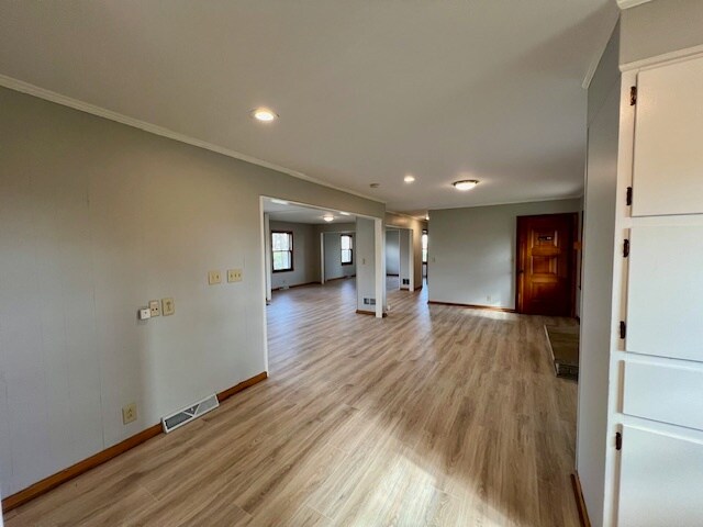More Photos Of 658 N Broadway, Portland Storefront Retail Office For Sale