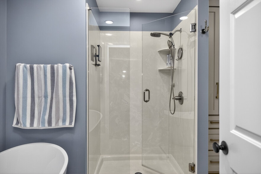 More Photos Of 446 Roy Arnold Blvd, Danville Industrial For Sale