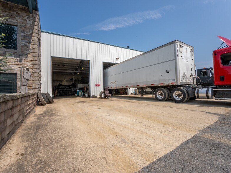 More Photos Of 26 Truck Tech Way, Shippensburg Auto Dealership For Sale