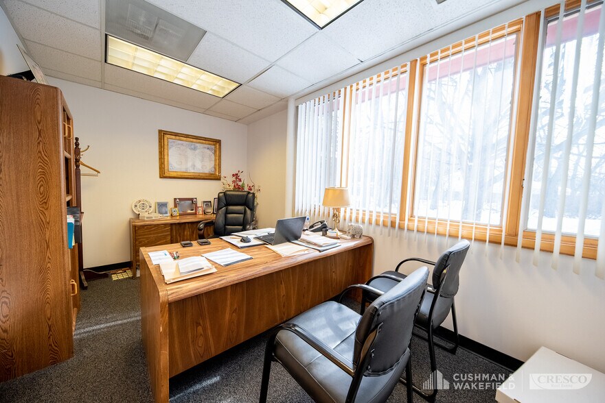 More Photos Of 26031 Center Ridge Rd, Westlake Medical For Lease