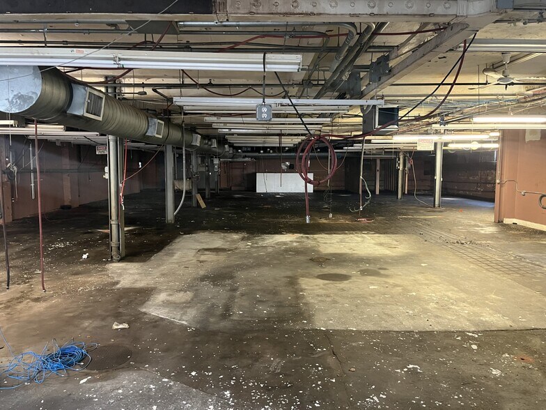 More Photos Of 23 Farrar St, Lynn Warehouse For Lease