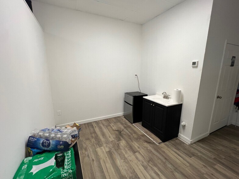 More Photos Of 26230-26316 Wesley Chapel Blvd, Lutz Unknown For Lease