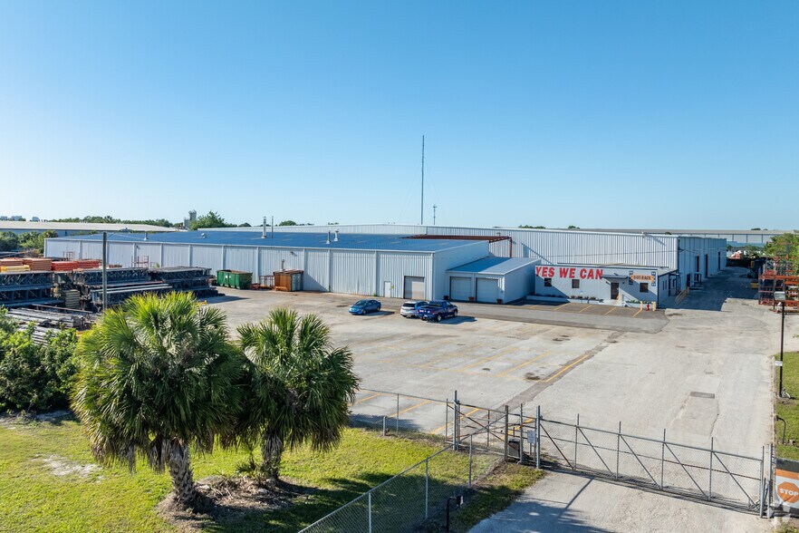 Primary Photo Of 5210 Causeway Blvd, Tampa Manufacturing For Lease
