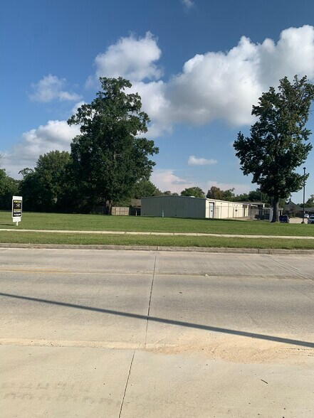 More Photos Of Picardy Avenue, Baton Rouge Land For Sale