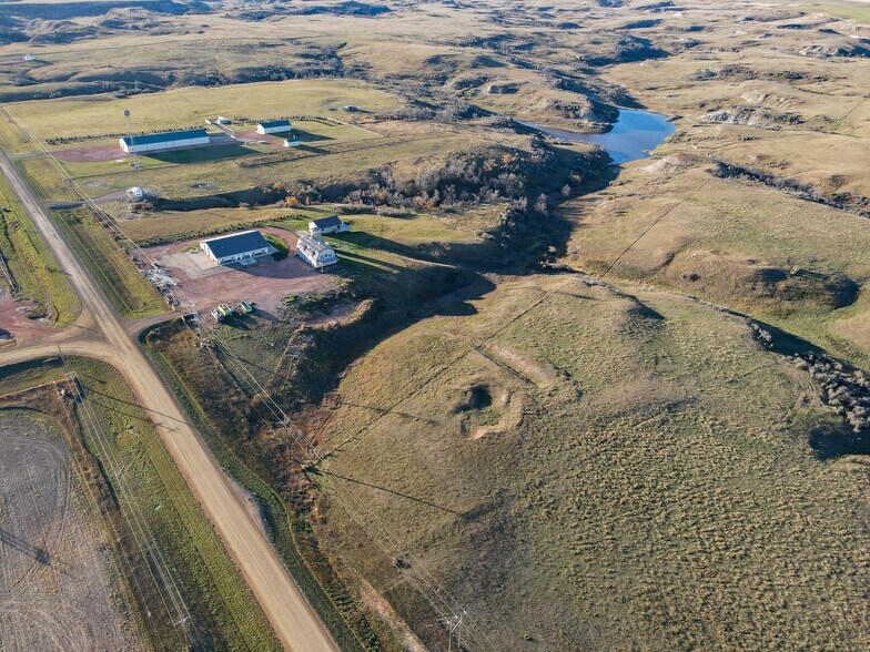 More Photos Of 13603 38th St SW, Belfield Flex For Lease