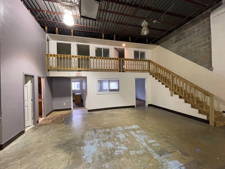 More Photos Of 2627 Evarts St NE, Washington Warehouse For Lease