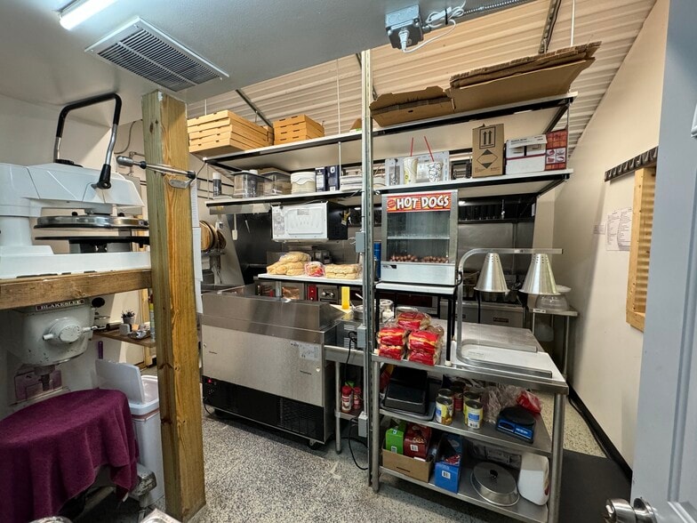 More Photos Of 482 N Sage Lake Rd, Hale Freestanding For Sale