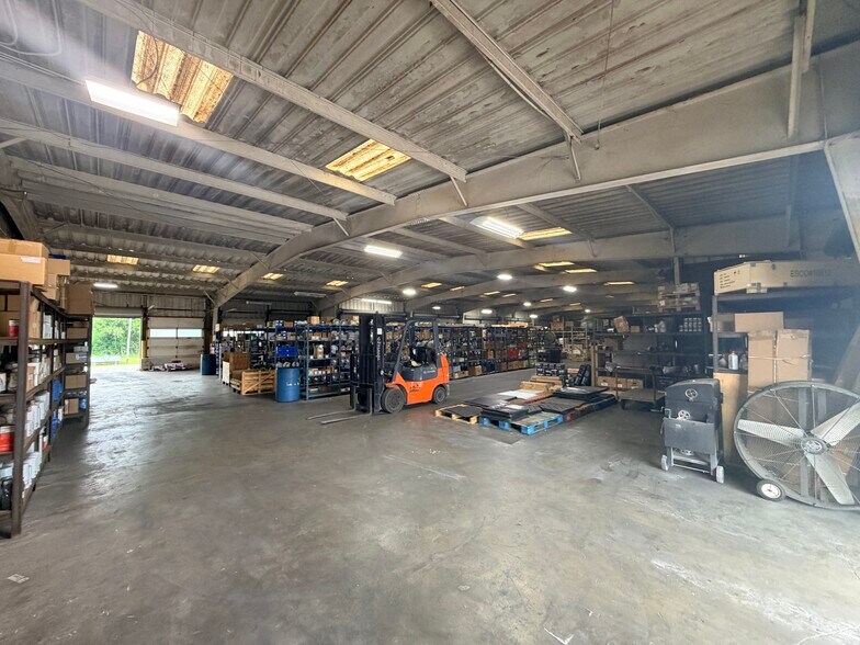 More Photos Of 2500 Blanchard Blvd, Columbus Distribution For Lease