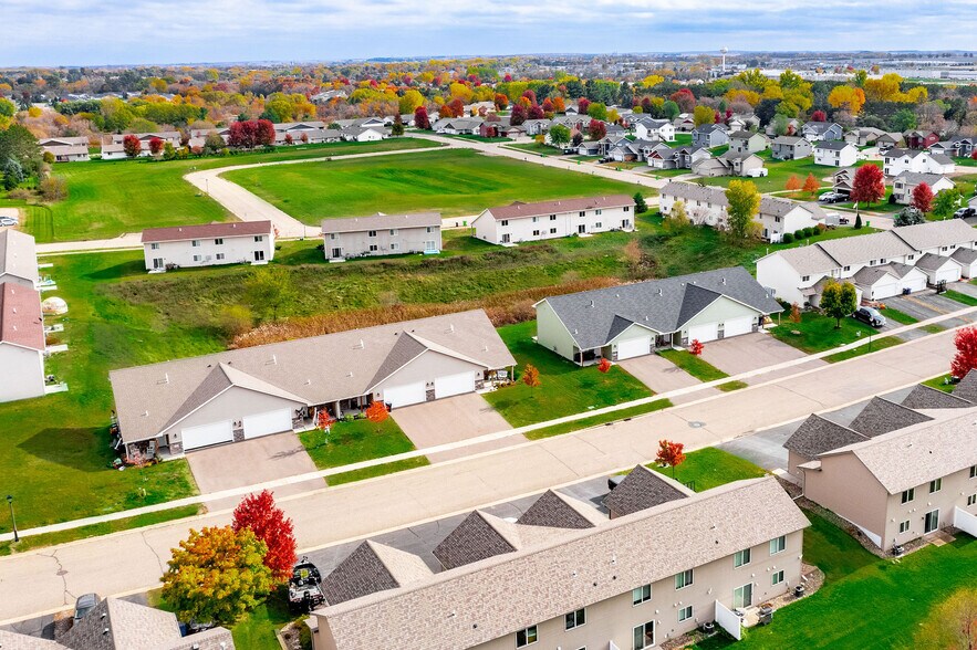 More Photos Of Townhome Portfolio, New Richmond Apartments For Sale