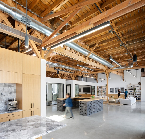 More Photos Of 450 S Raymond Ave, Pasadena Warehouse For Sale