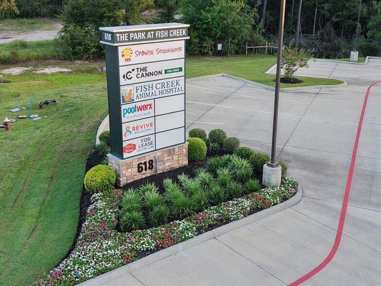 More Photos Of 618 Fish Creek Thoroughfare, Montgomery Freestanding For Lease