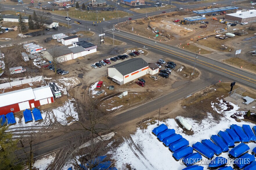 More Photos Of 8259 S Mason Dr, Newaygo Auto Repair For Sale