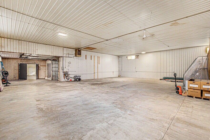 More Photos Of 3344 E Bristol Rd, Burton Warehouse For Sale