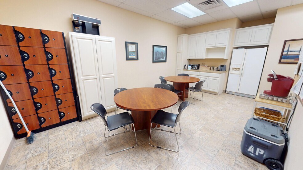 More Photos Of 2001 Windy Ter, Cedar Park Light Distribution For Sale