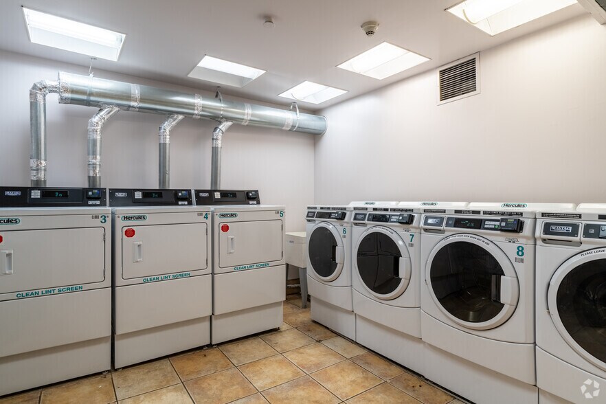 More Photos Of 227 Mulberry St, New York Multifamily For Sale