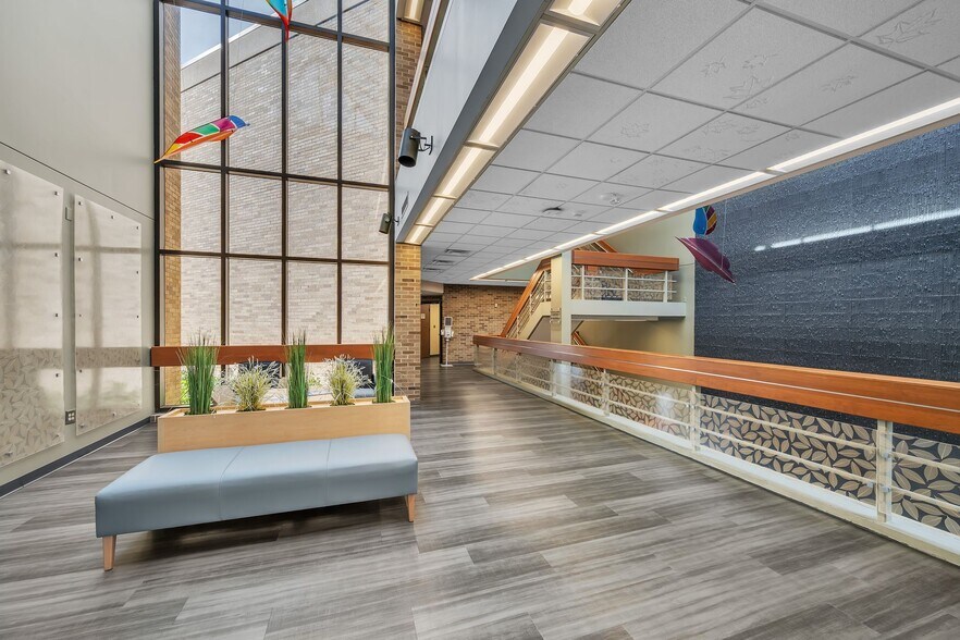 More Photos Of 1717 Shaffer St, Kalamazoo Medical For Lease