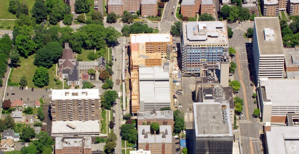 More Photos Of 440 Hamilton Ave, White Plains Apartments For Lease