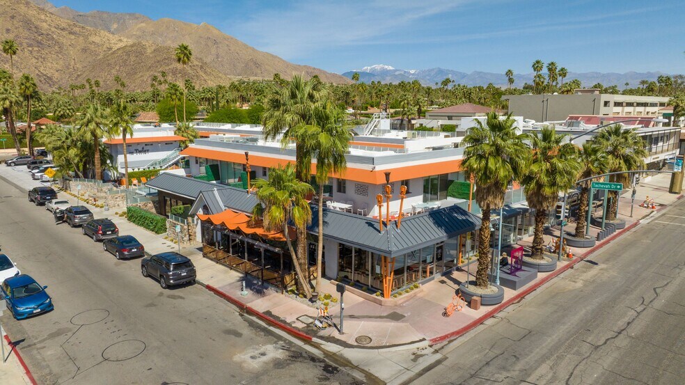 More Photos Of 140 W Via Lola, Palm Springs Hotel For Lease