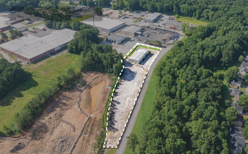 More Photos Of 6523 Marbut Rd, Lithonia Industrial For Lease