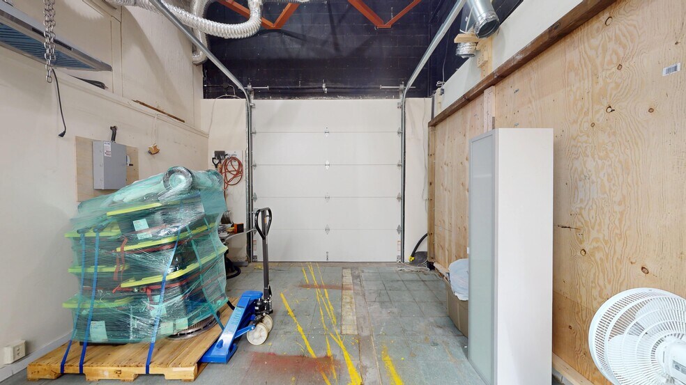 More Photos Of 151 Esna Park Dr, Markham Service For Sale