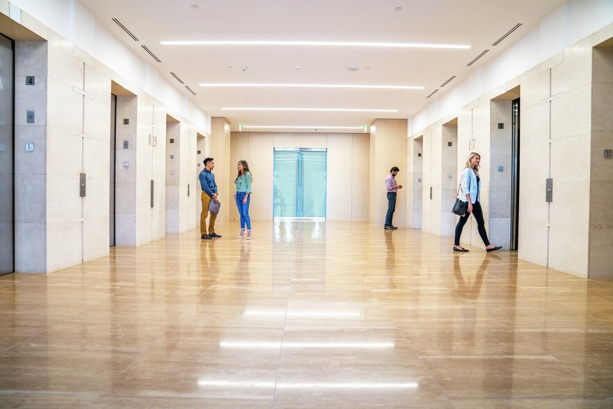 More Photos Of 100 Spectrum Center Dr, Irvine Coworking Space