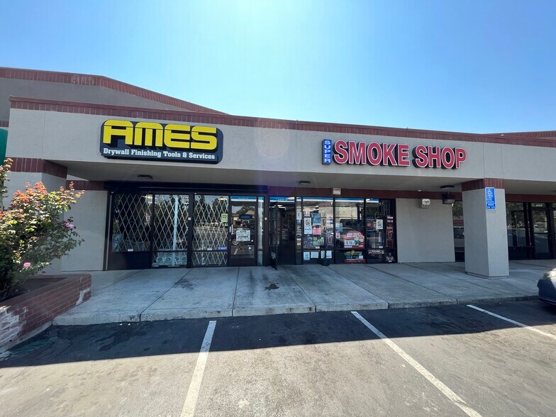 More Photos Of 3410-3436 W Hammer Ln, Stockton Unknown For Lease