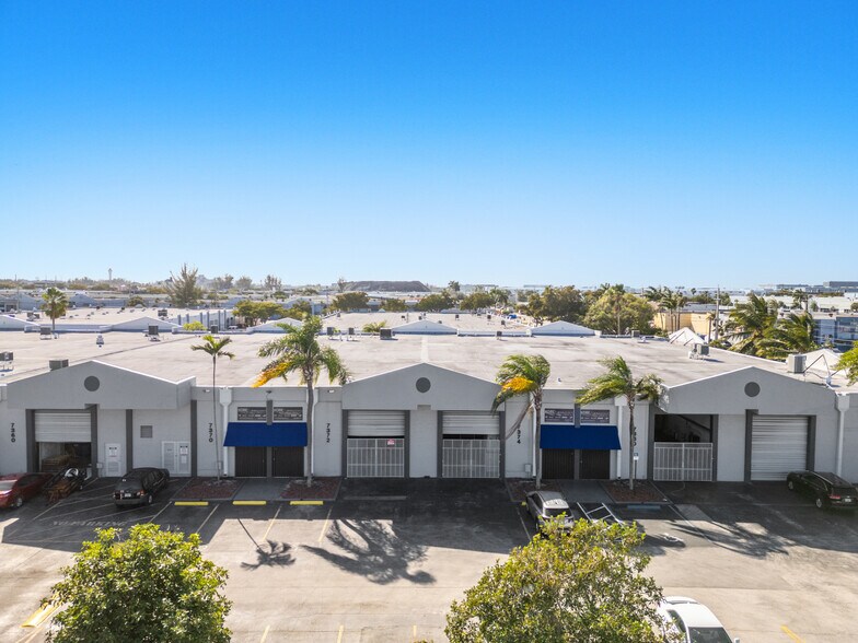 Primary Photo Of 7370-7384 NW 56th St, Miami Warehouse For Lease