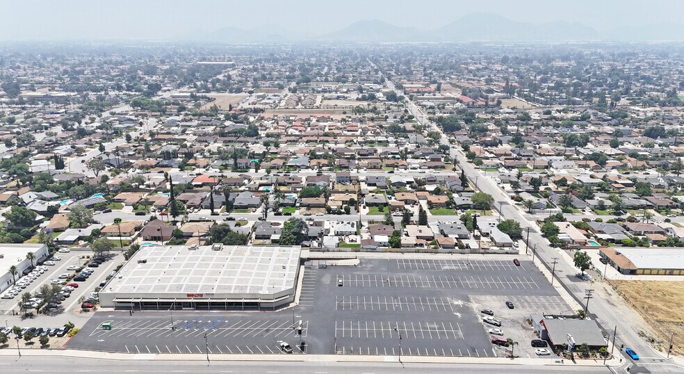 Primary Photo Of 17575 Foothill Blvd, Fontana Freestanding For Lease