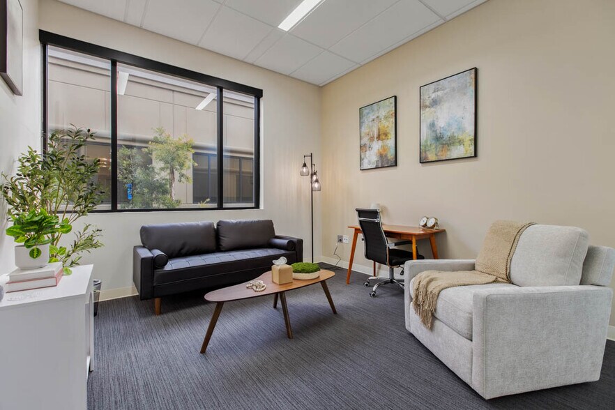More Photos Of 4684 Ontario Mills Pky, Ontario Coworking Space
