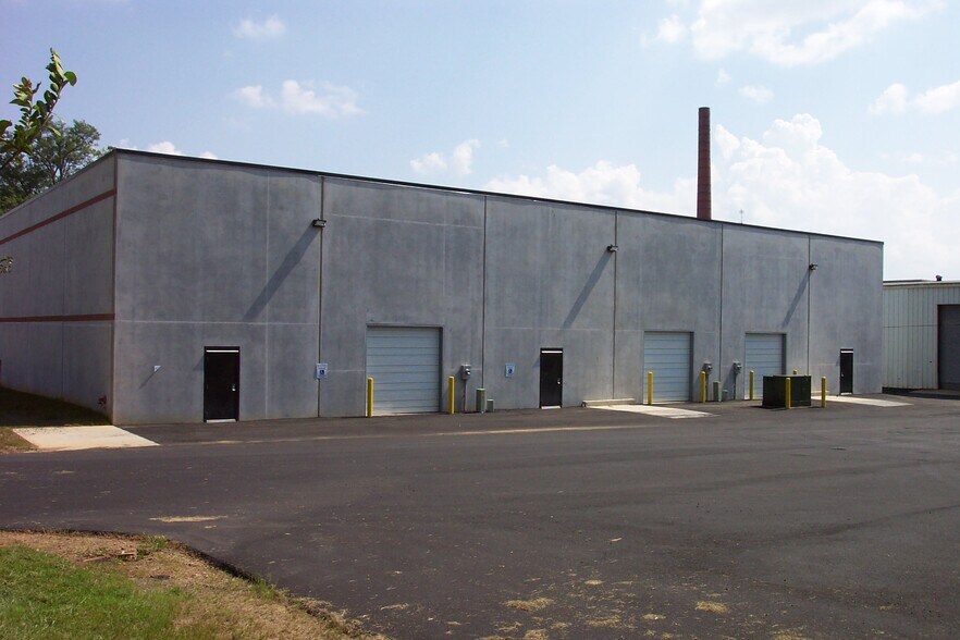 More Photos Of 205 Quantz St, Rock Hill Warehouse For Lease