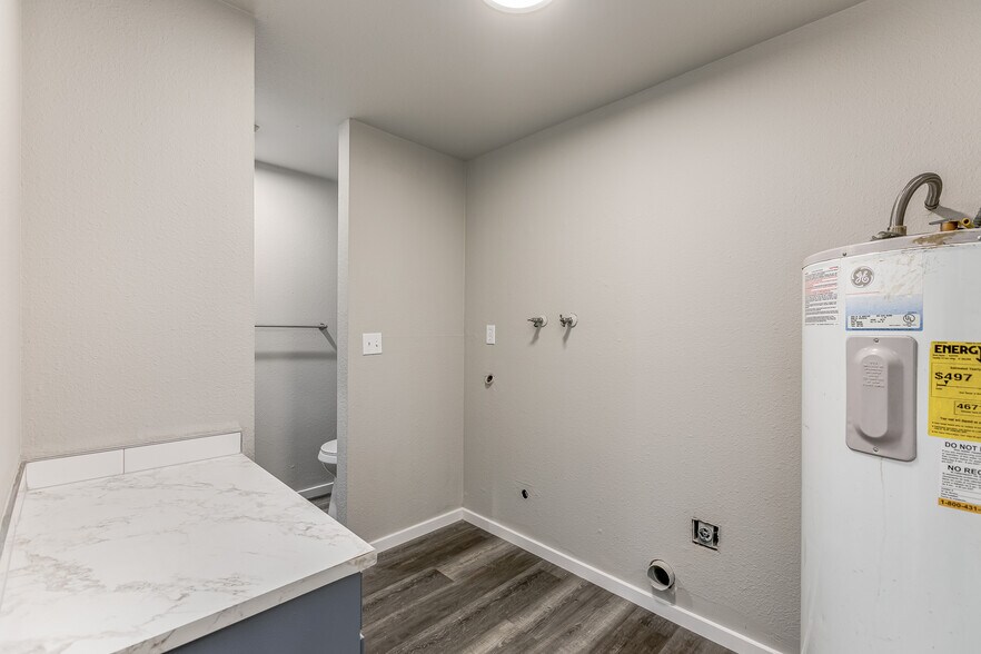 More Photos Of 6721 W Kennewick Ave, Kennewick Apartments For Sale