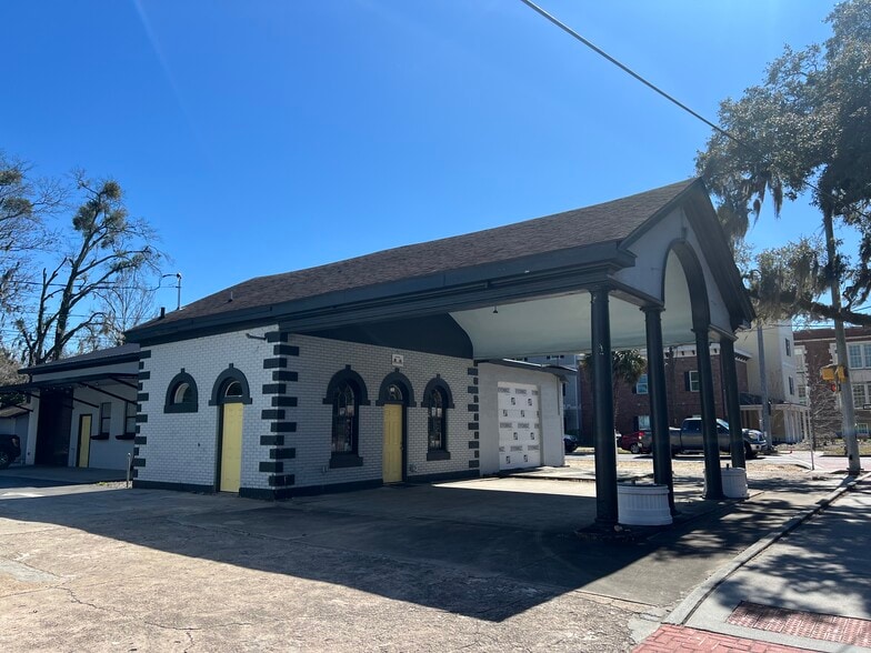 More Photos Of 1216-1218 Waters Ave, Savannah Freestanding For Lease
